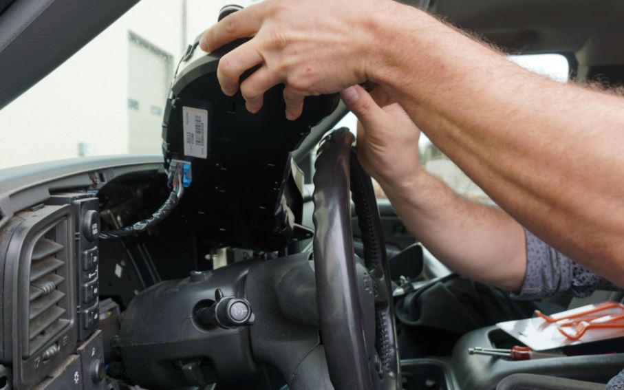 Is It Legal To Replace Your Odometer Yourself? - ISS Auto