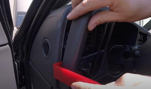 How To Remove a 03-06 Chevy Tahoe Instrument Cluster | ISS Automotive