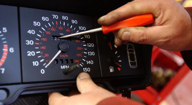 Can You Turn A Replacement Odometer Backwards?