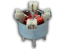 Load image into Gallery viewer, 1995-1998 GM (T6) TEMP Temperature Gauge Coil Stepper Motor Replacement 16173225